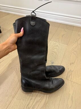 Leather riding boots